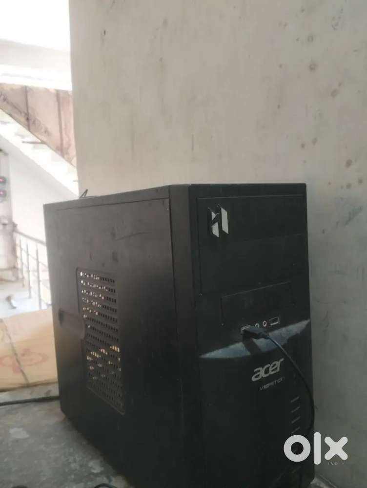 I3 generation 8 gb ram 256 gb SSD hard disk