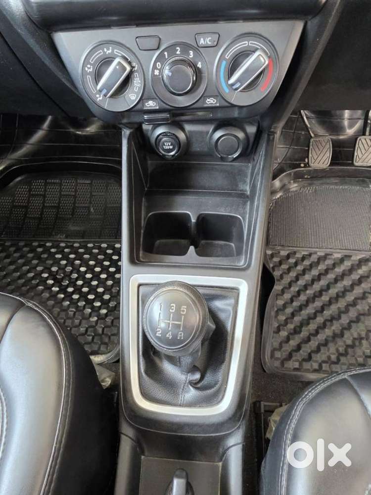 Maruti Suzuki Swift 1.2 Lxi (o), 2024, Petrol