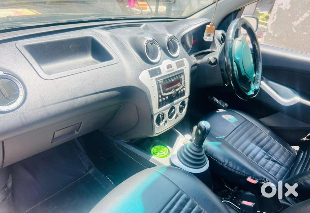 Ford Figo 1.4 Titanium 2011 Diesel Manual