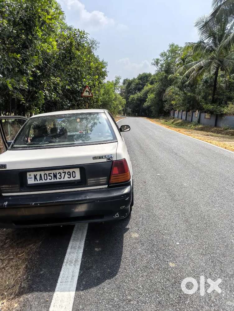 Maruti Suzuki Esteem 1996