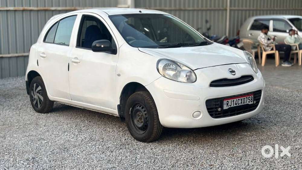 Nissan Micra Cvt Xv, 2014, Petrol