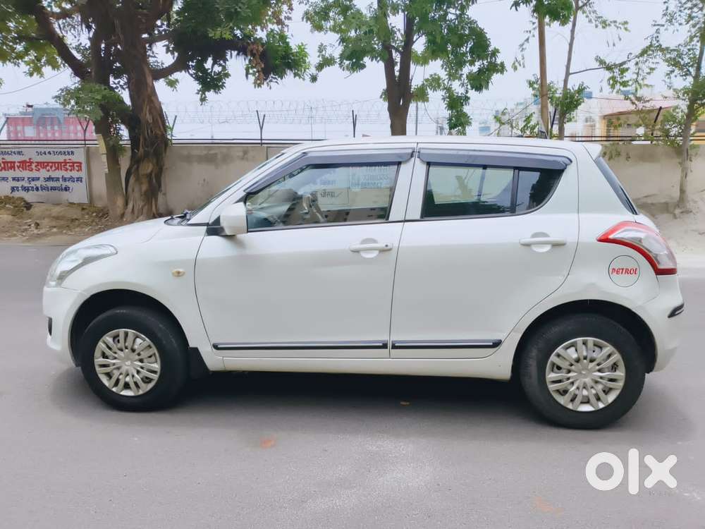 Maruti Suzuki Swift Lxi, 2014, Petrol