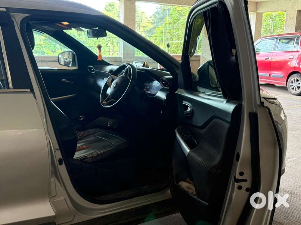 Nissan Magnite 2021 Petrol Well Maintained