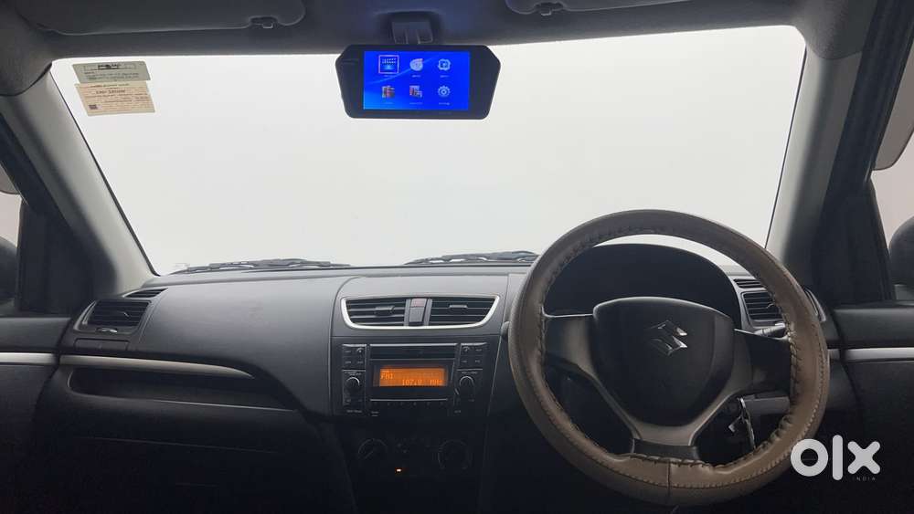 Maruti Suzuki Swift Vvt Vxi, 2016, Petrol
