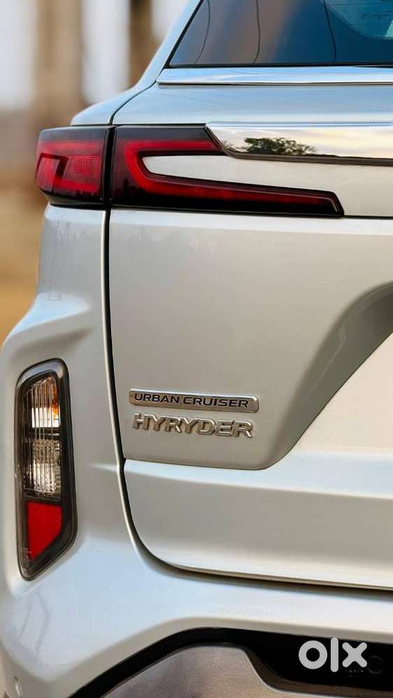 Toyota Urban Cruiser Hyryder 1.5 V Hybrid, 2024, Petrol