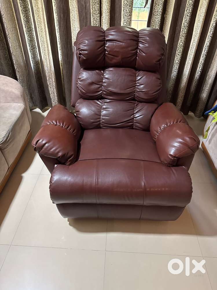 Olx Recliner Set Sale Recliner Sofa Seat 3+2 Sofa Set (only Used
