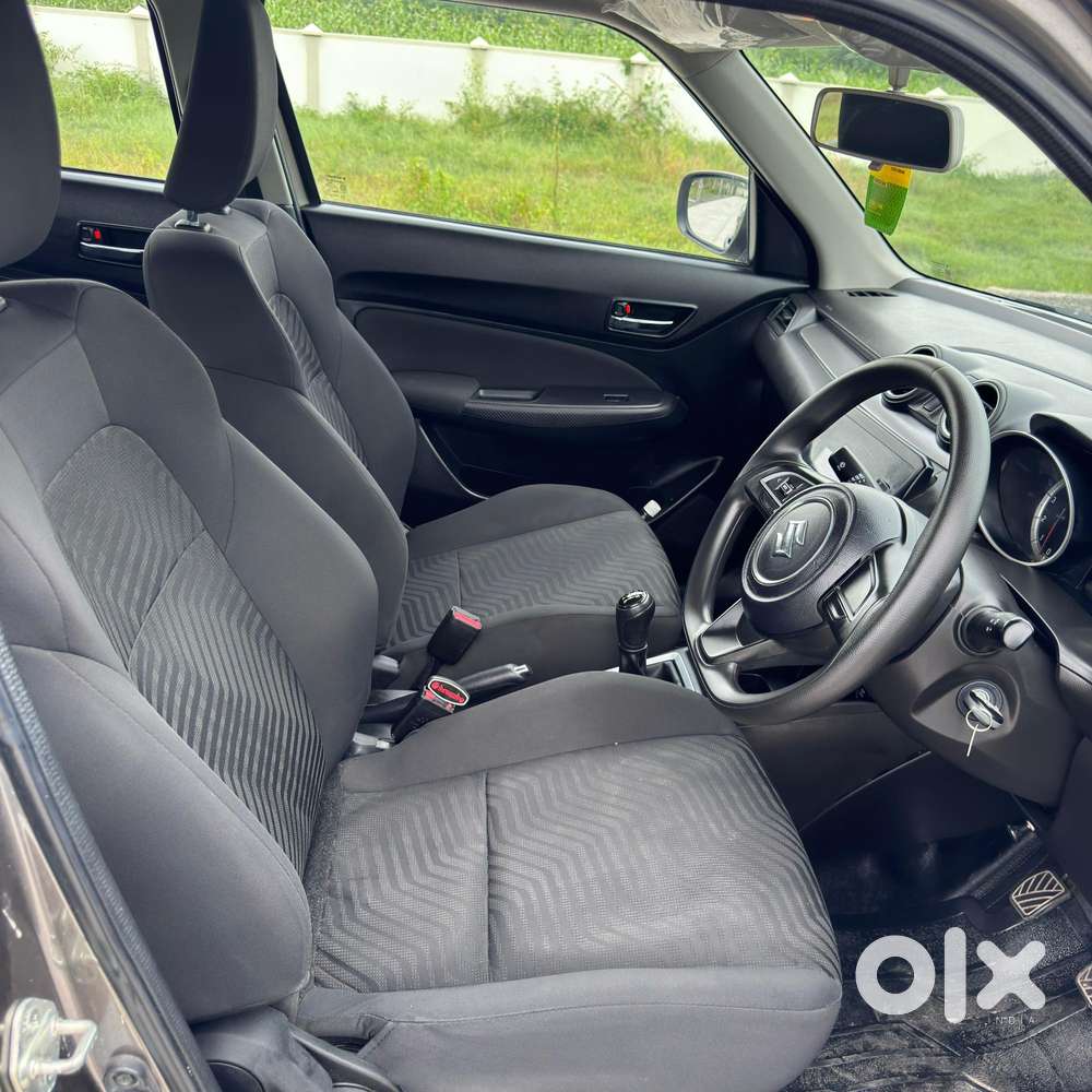 Maruti Suzuki Swift Vxi Optional, 2023, Petrol