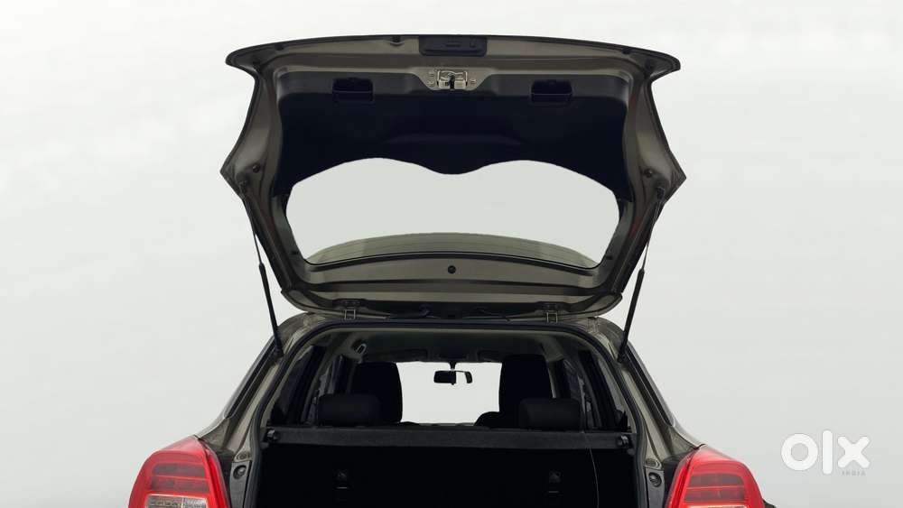 Maruti Suzuki Swift Amt Zxi, 2018, Petrol
