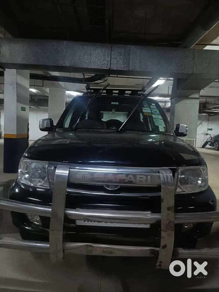 Tata Safari Dicor 2011