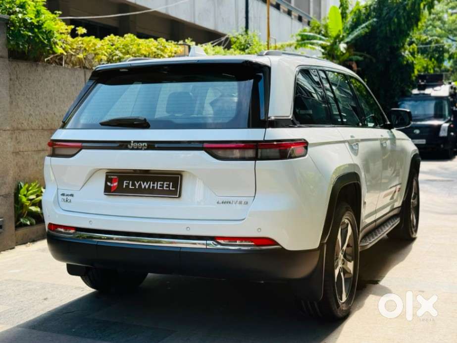 Jeep Grand Cherokee Limited (o) 4x4 At, 2024, Petrol