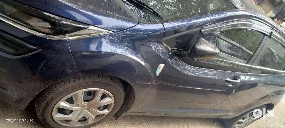Tata Altroz Xm Plus Petrol Manual 2025
