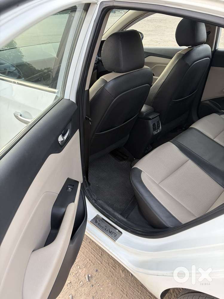 Hyundai Verna [2015-2017] Fluidic 4s 1.6 Vtvt Sx (o), 2017, Petrol