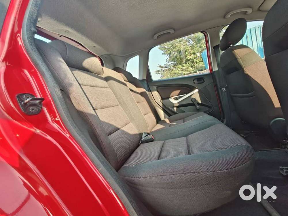 Ford Figo, 2010, Petrol