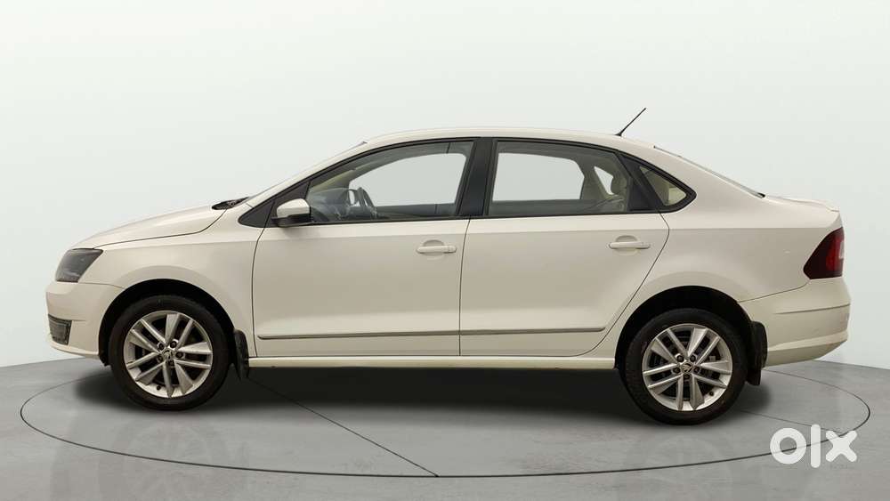 Skoda Rapid 1.6 Mpi At Style, 2019, Petrol