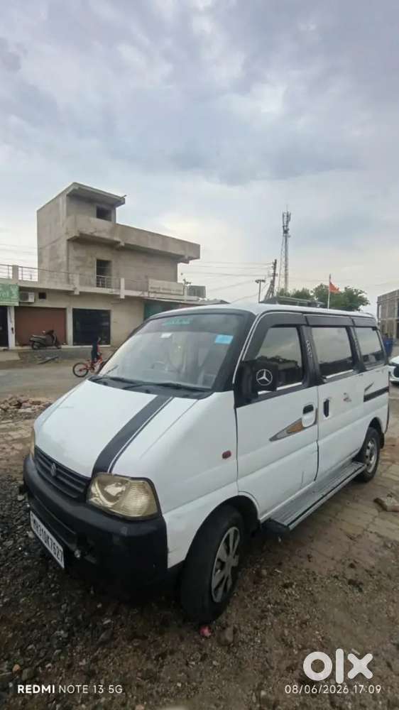 Maruti Suzuki Eeco 2011 Petrol 136000 Km Driven