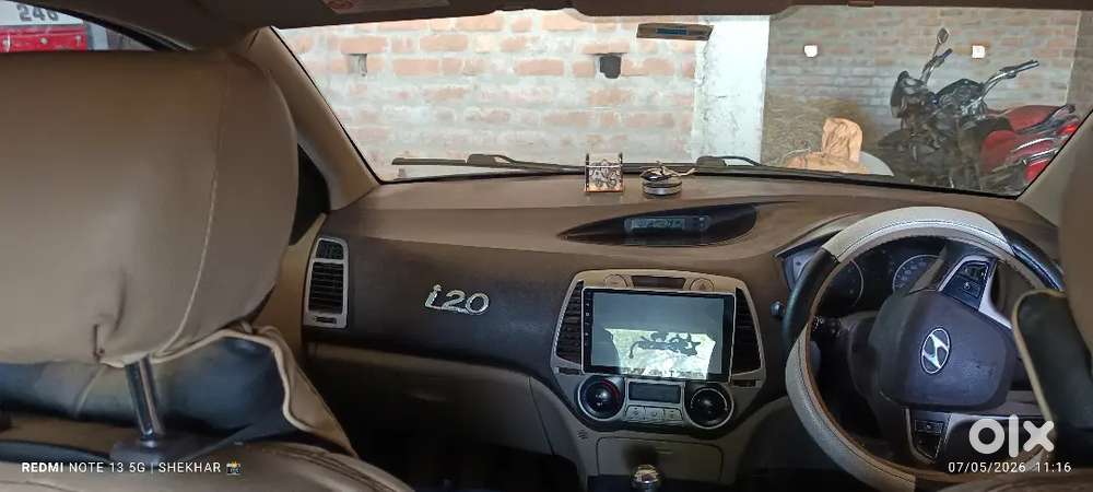 New Gaadi Lenaa Hai Krke Bechnaa Hai Gadi Mai Koi Kaam Nahi