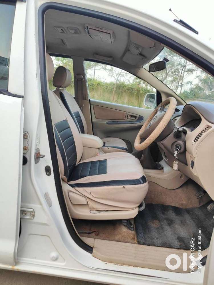 Toyota Innova 2009-2011 2.0 G4 Petrol 8-seater, 2007, Petrol