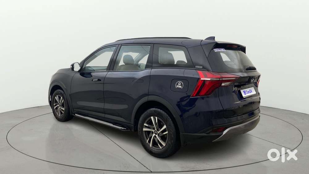 Mahindra Xuv700 2.0 Ax 5 Petrol Mt 7 Str, 2022, Petrol