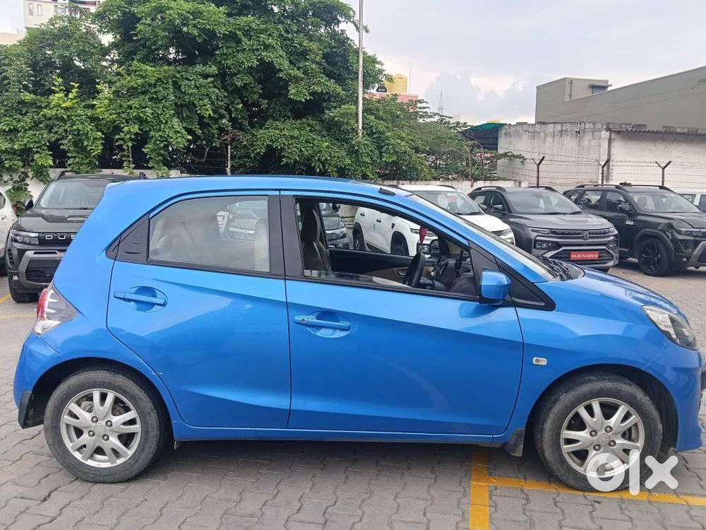 Honda Brio 2011-2013 V Mt, 2012, Petrol