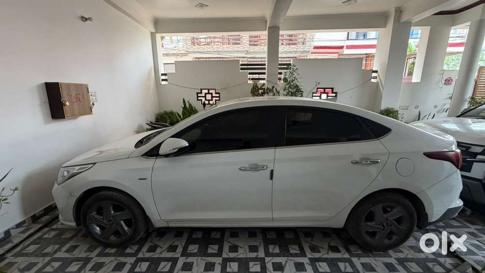 Hyundai Verna Petrol 2022