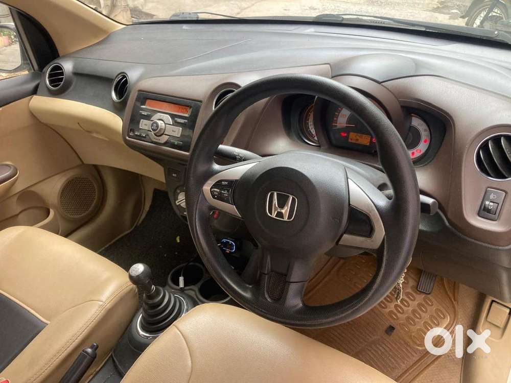 Honda Brio 2014 Petrol Well Maintained