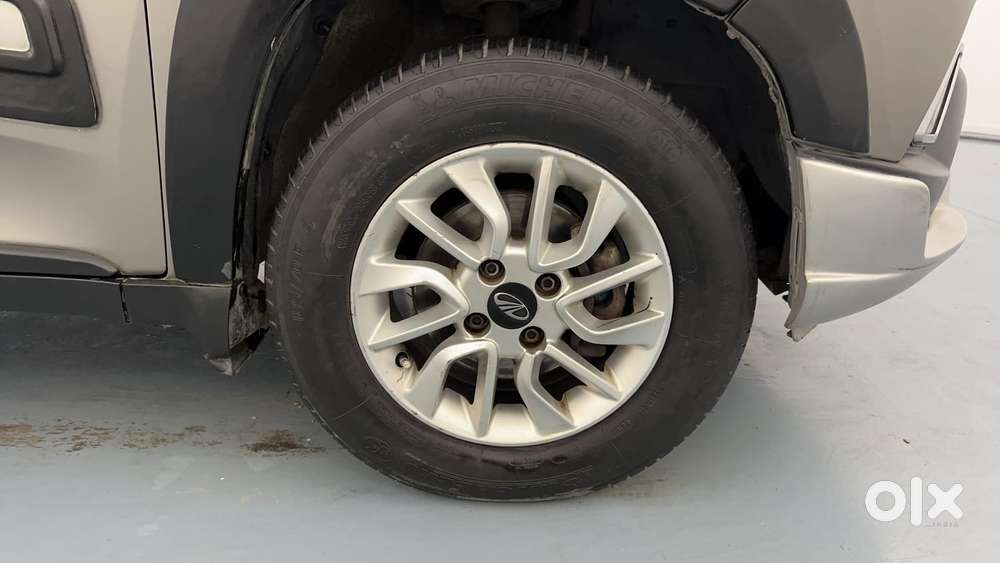 Mahindra Kuv 100 2016-2017 Mfalcon G80 K8, 2016, Petrol