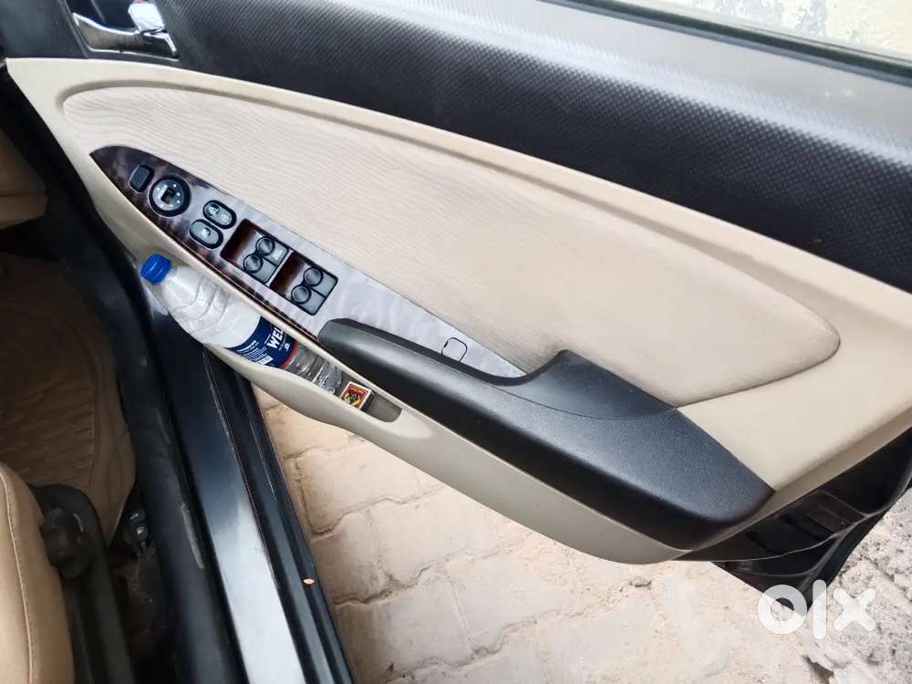 Hyundai Verna 2012 Diesel 116000 Km Driven