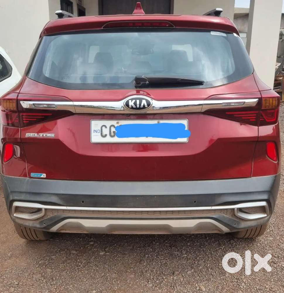 Red Kia Seltos Driven 1,39,000 Km. Excellent Condition