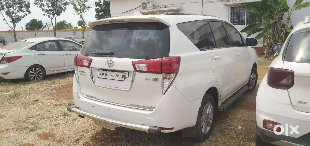 Toyota Innova Crysta 2.4 G 2017 Diesel 150000 Km Driven