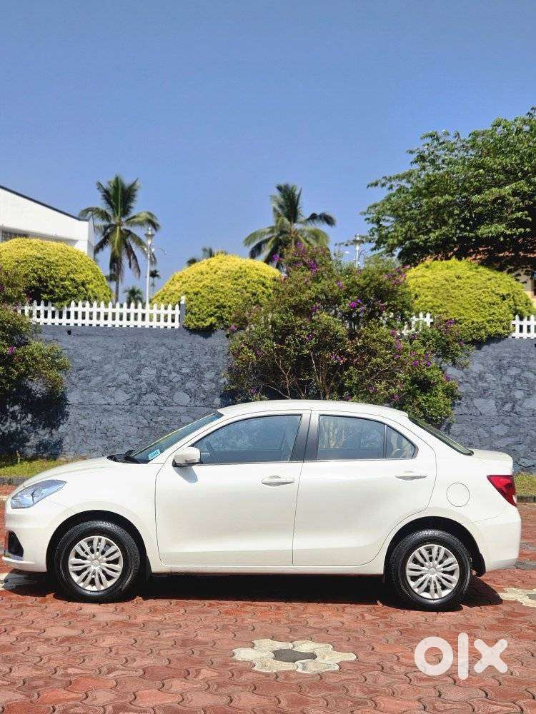 Maruti Suzuki Swift Dzire Vxi(o) Mt, 2020, Petrol