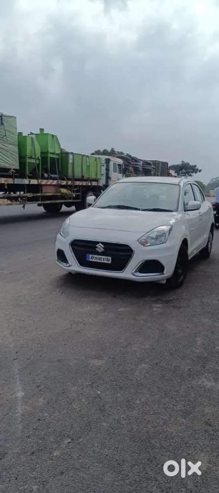 Maruti Suzuki Dzire 2022 Petrol 130000 Km Driven