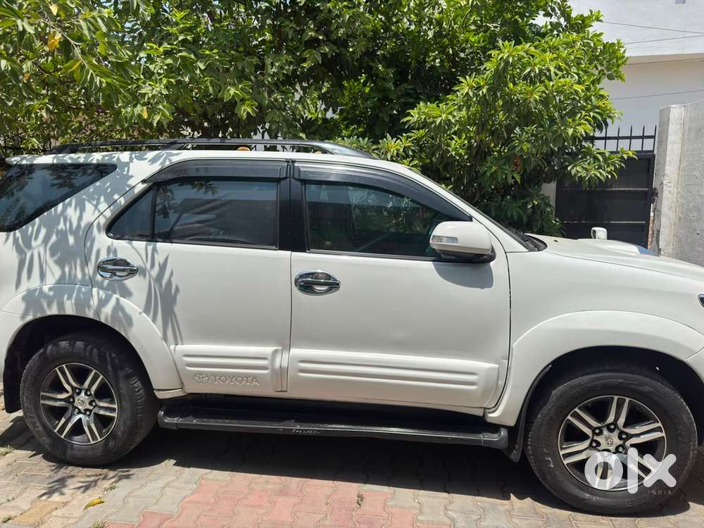 Toyota Fortuner 2013 Diesel Well Maintained