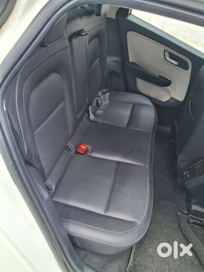 Tata Altroz Xz Plus (o) (s), 2023, Petrol