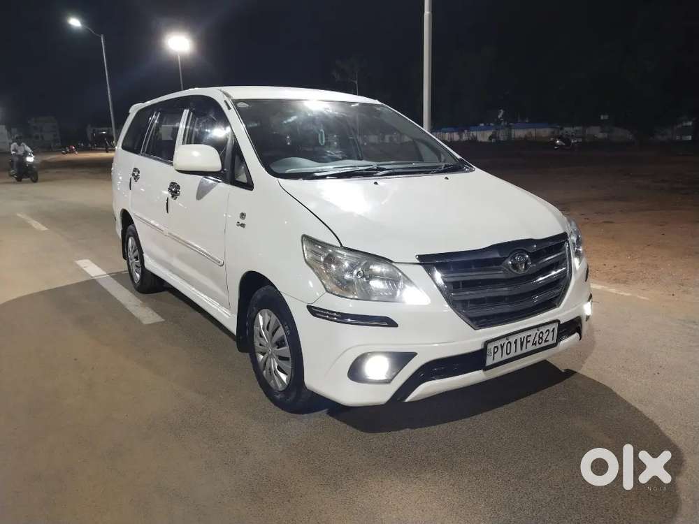 Toyota Innova 2.5 G4 2016 Diesel 8 Seater