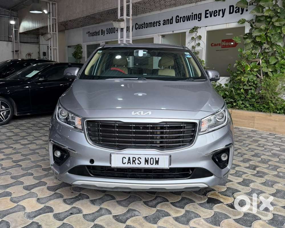 Kia Carnival Premium, 2022, Diesel