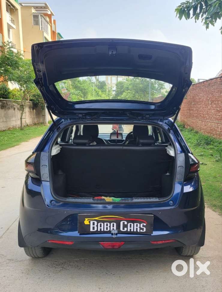 Tata Altroz Xz Plus (s), 2023, Petrol