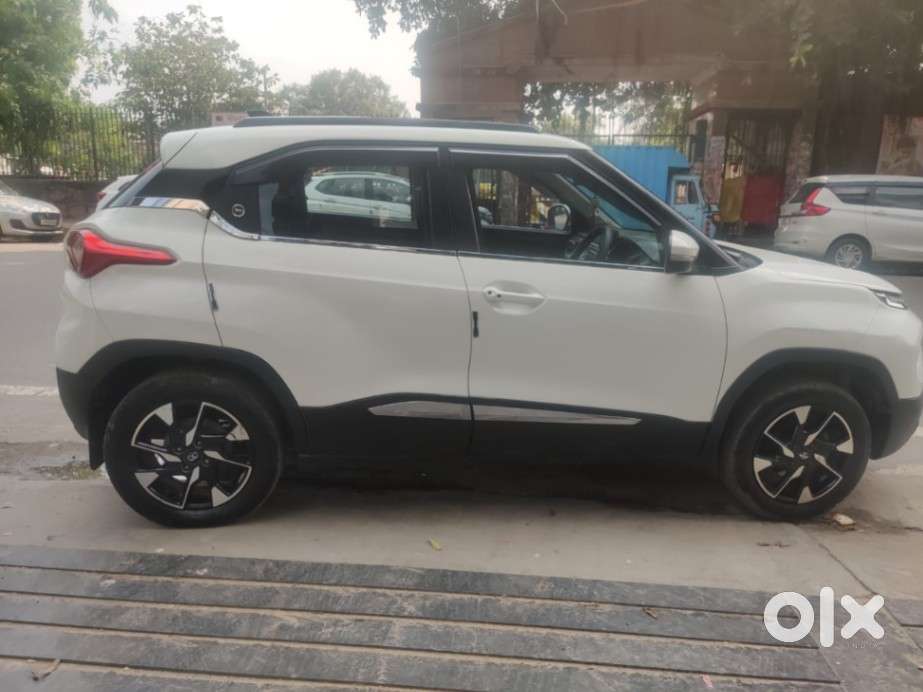 Tata Punch Accomplished Dazzle Sunroof Cng, 2023, Cng & Hybrids