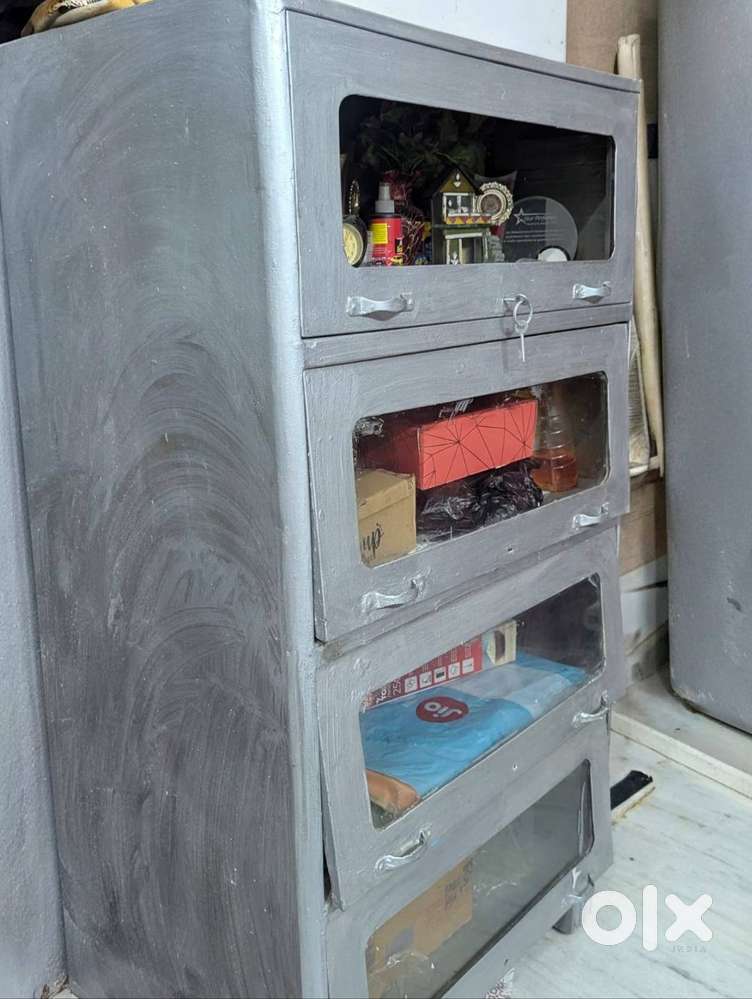 Steel storage cabinet