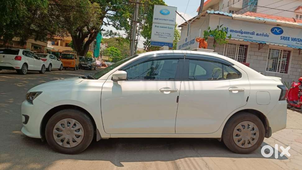 Maruti Suzuki Dzire Vxi Ags, 2025, Petrol