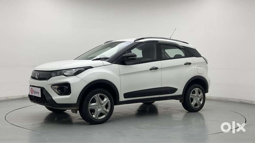 Tata Nexon 1.2 Revotron Xm, 2023, Petrol