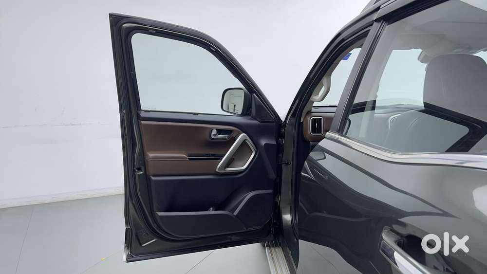 Mahindra Scorpio N Z8 L Petrol At 7 Str, 2023, Petrol