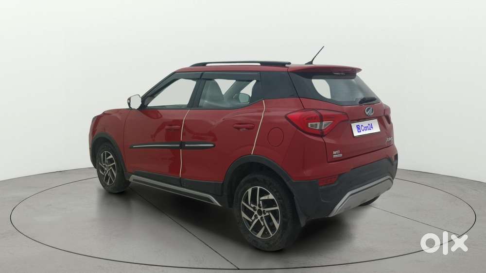 Mahindra Xuv300 1.2 W8 (o) Amt Petrol, 2022, Petrol