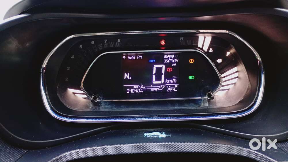 Tata Nexon 1.2 Revotron Xza Plus, 2020, Petrol