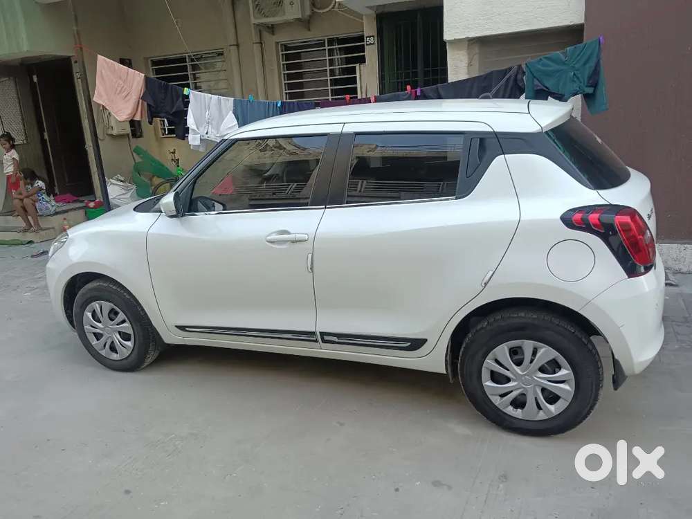 Maruti Suzuki Swift Vxi 2024