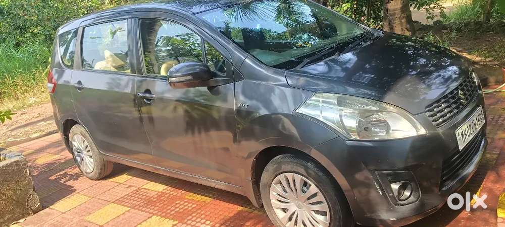Maruti Suzuki Ertiga Vxi Petrol 2013