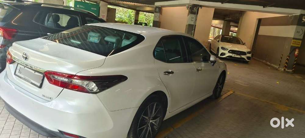 Toyota Camry Hybrid, 2024, Cng & Hybrids