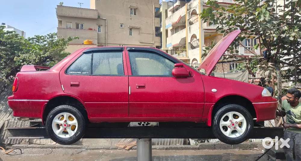 Maruti Suzuki Esteem 1997