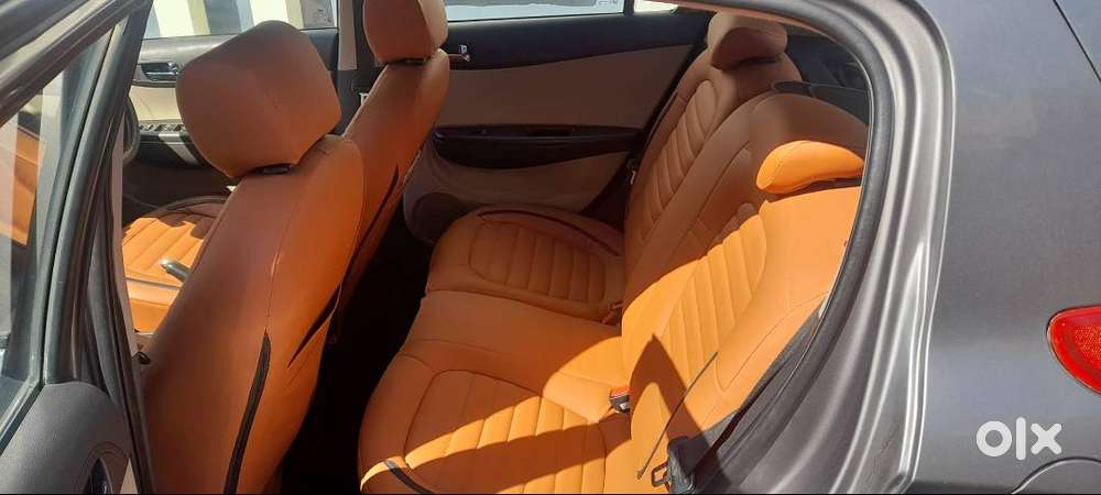 Hyundai I20 Sportz 2012 Diesel Well Maintained