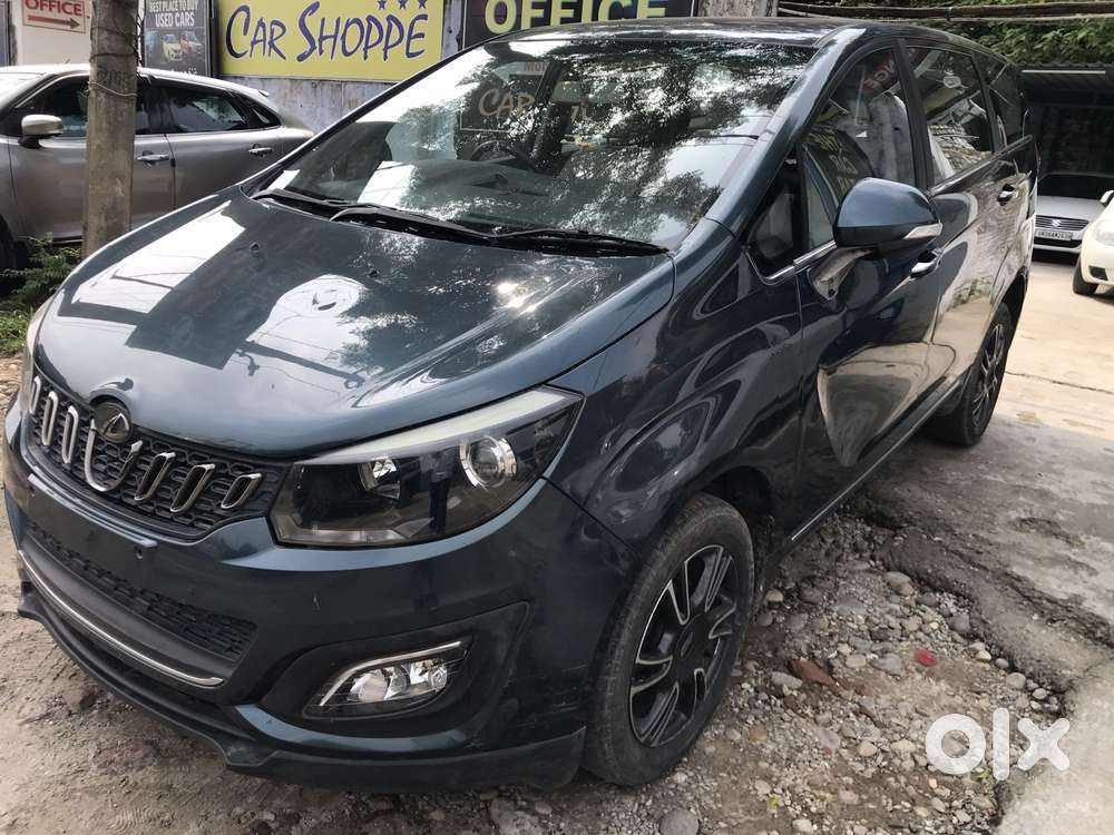 Mahindra Marazzo M8, 2018, Diesel