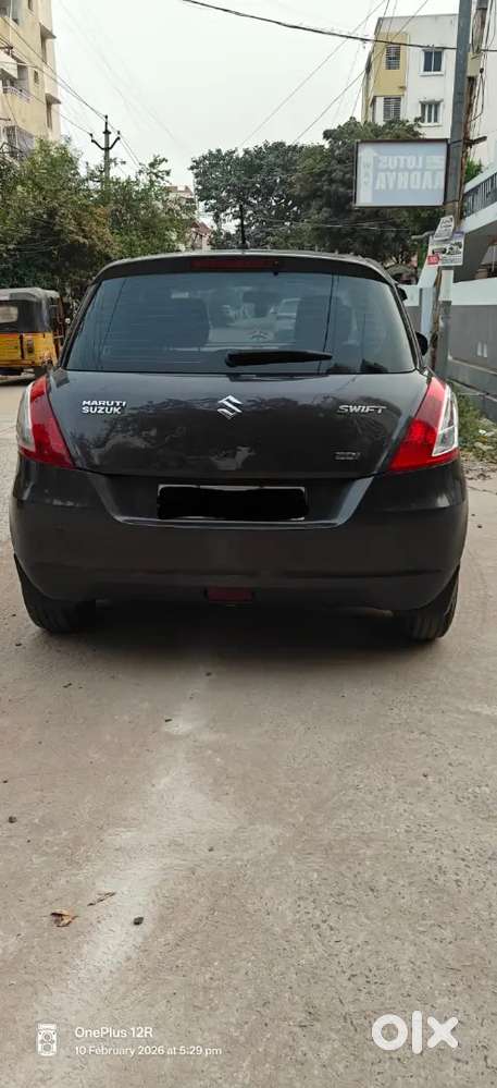 Maruti Suzuki Swift 2017. గ్రే కలర్